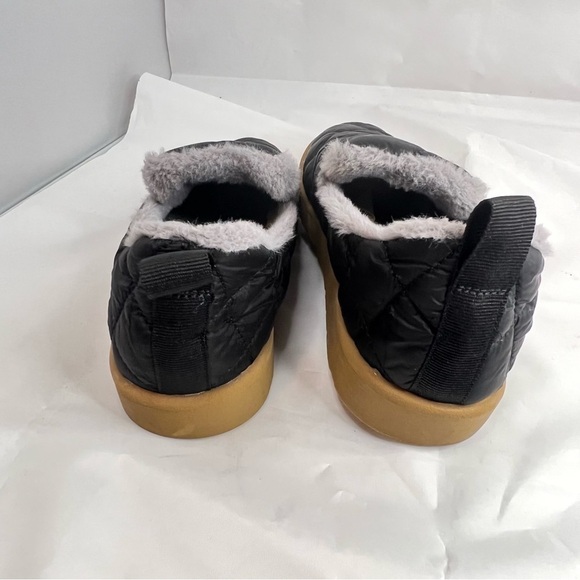 Nordstrom Rack Quilted Black Slippers - Picture 4 of 8